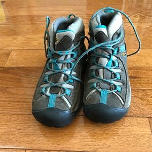 Womens' Hiking Boots, Size 8